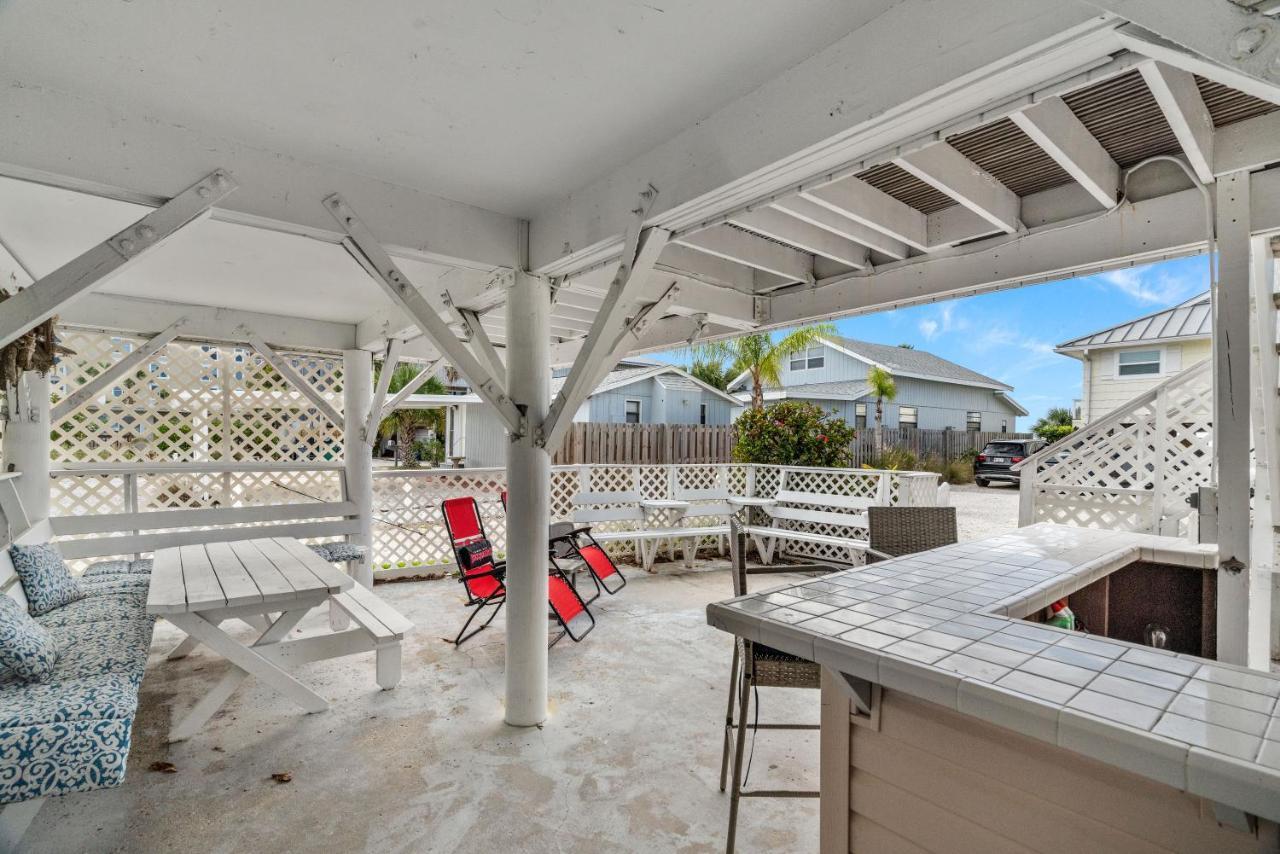 Beach House In Indian Shores Holiday home *