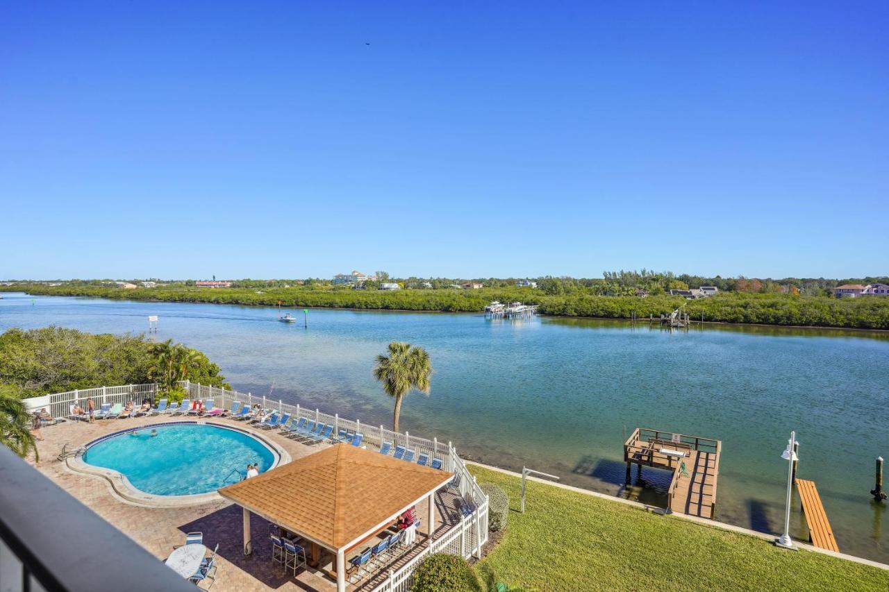 Bayshore Yacht & Tennis 409 - Premier * Clearwater Beach