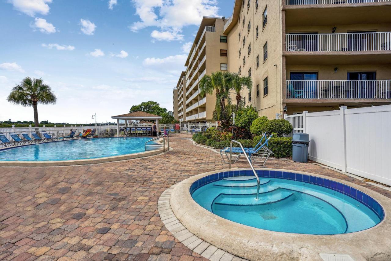 Bayshore Yacht & Tennis 409 - Premier * Clearwater Beach