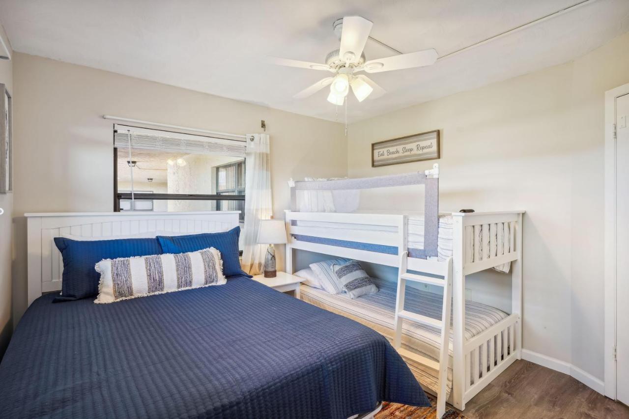 Bayshore Yacht & Tennis 409 - Premier * Clearwater Beach