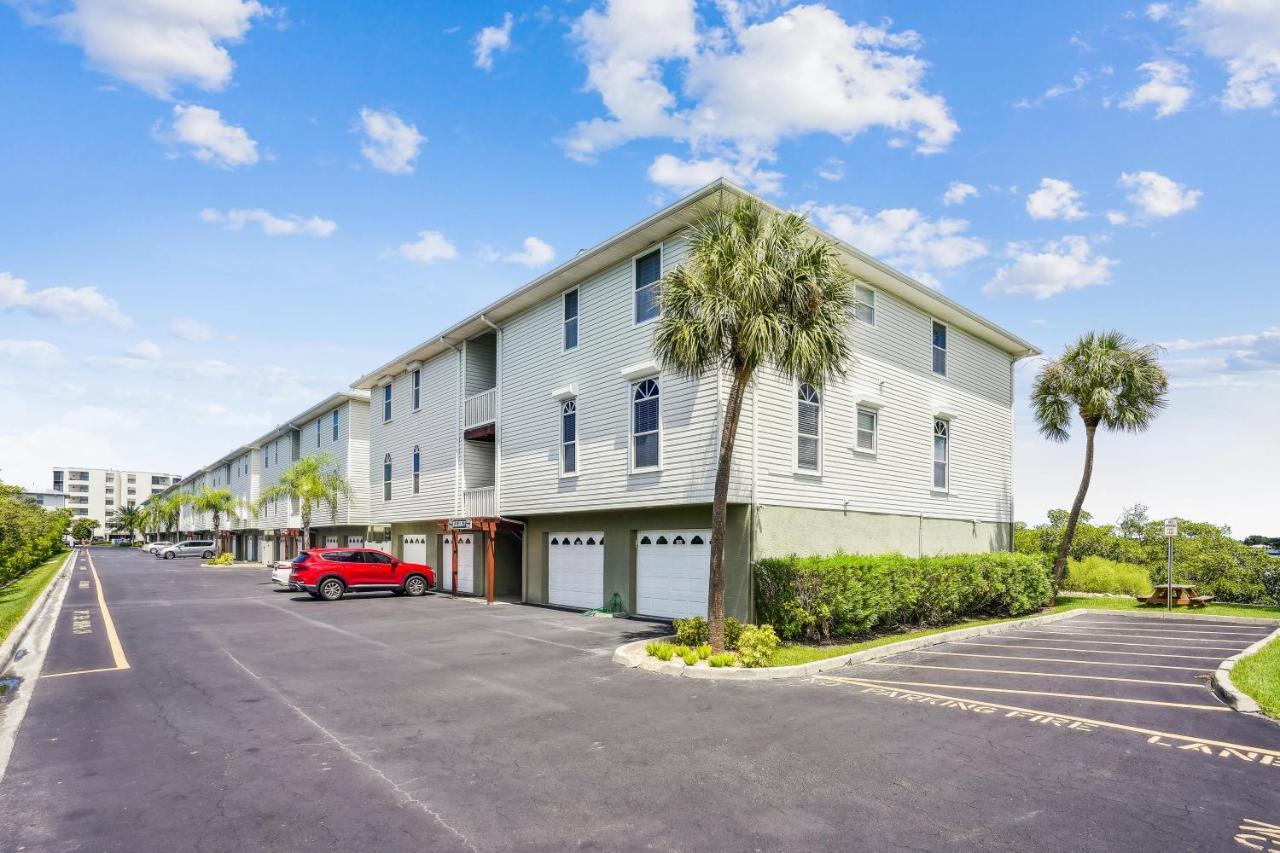 Mariner's Pointe 202