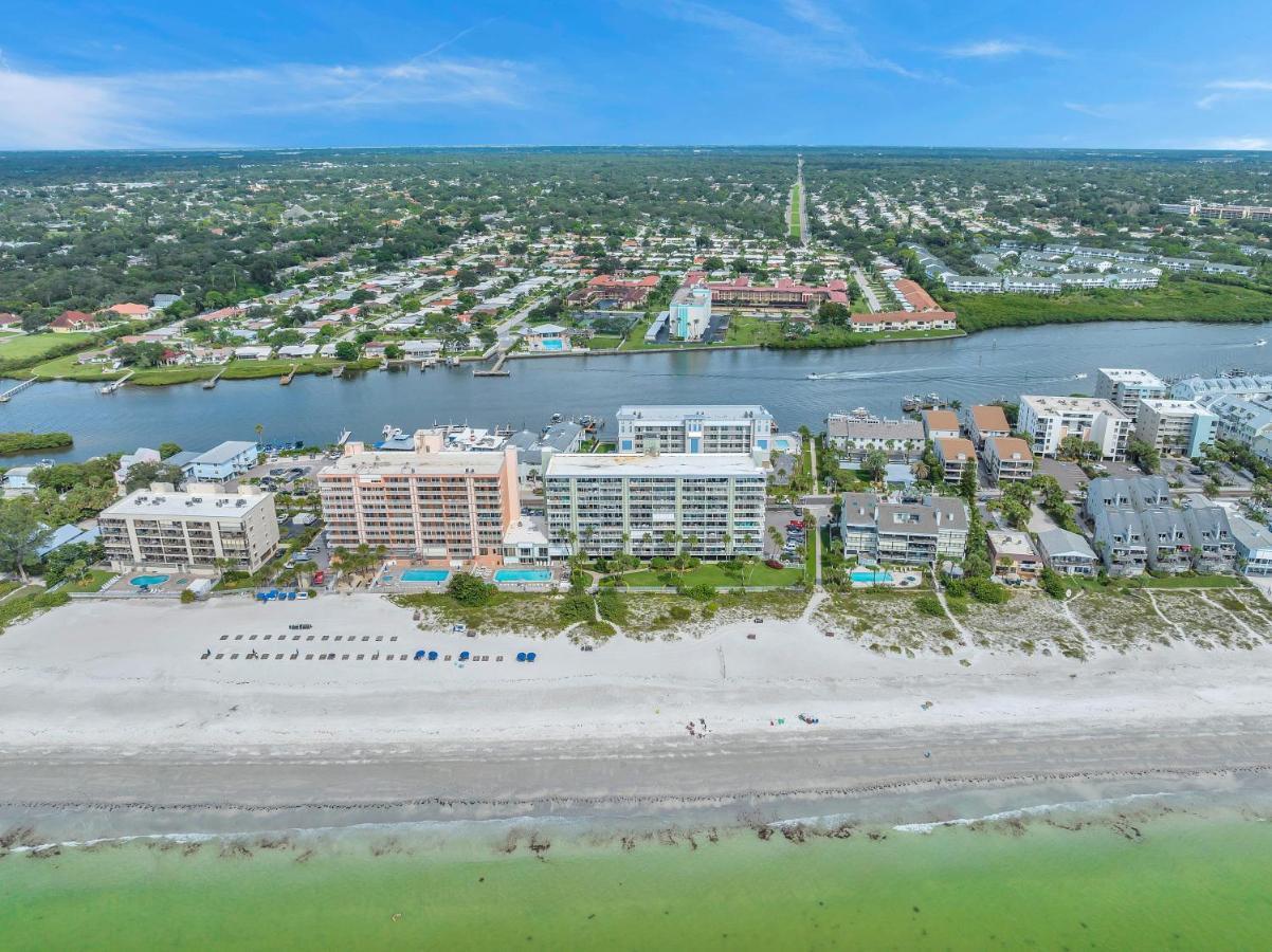 3 Bedroom Indian Shores Stunnersc1-305 * Clearwater Beach