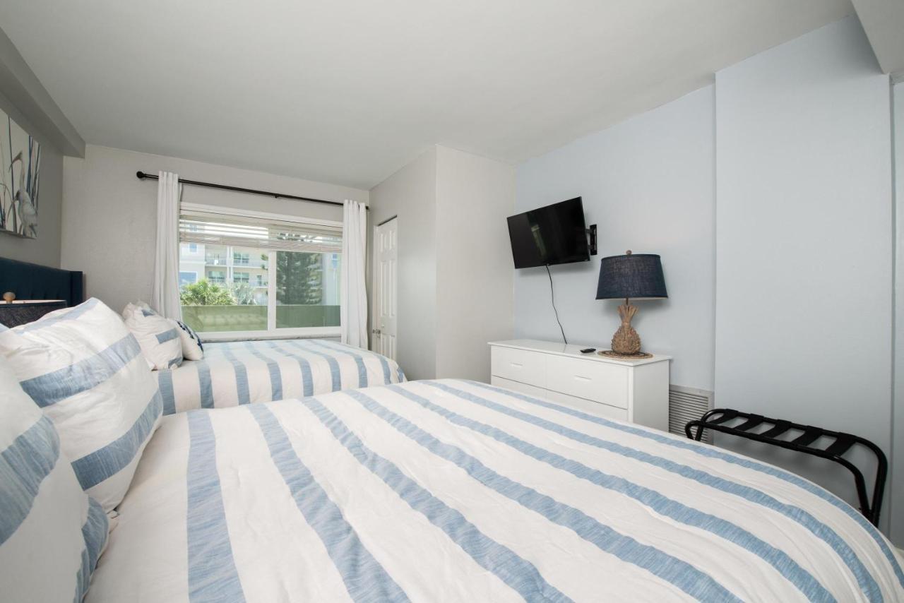 3 Bedroom Indian Shores Stunnersc1-305 *