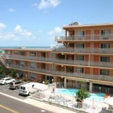 Beachwalk Motel 2*