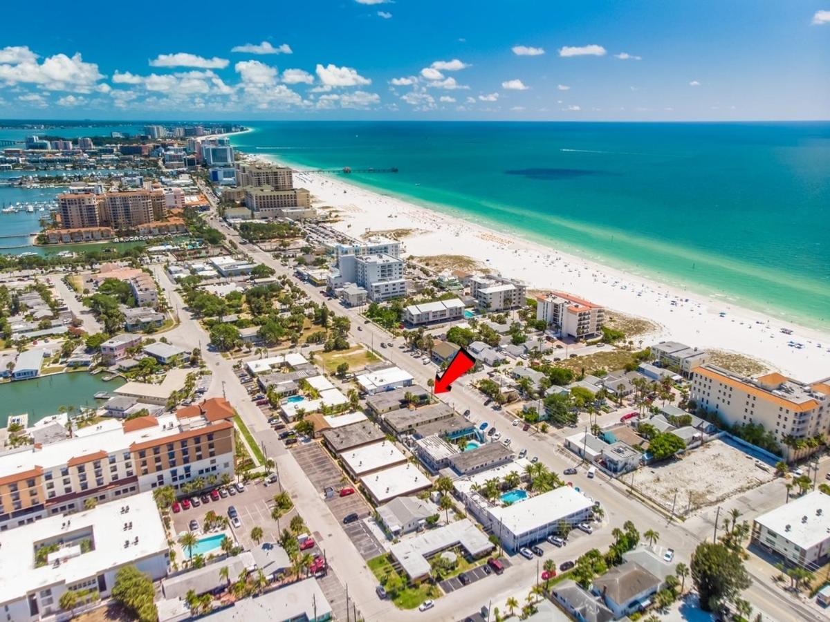 Royal Canadian * Clearwater Beach
