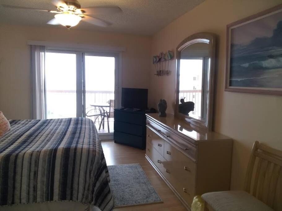 Tropical Beachfront Penthouse-beach Ii Apartment Clearwater Beach