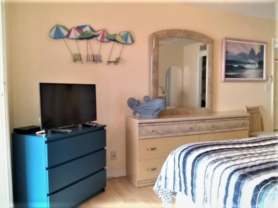 Tropical Beachfront Penthouse-beach Ii Apartment Clearwater Beach
