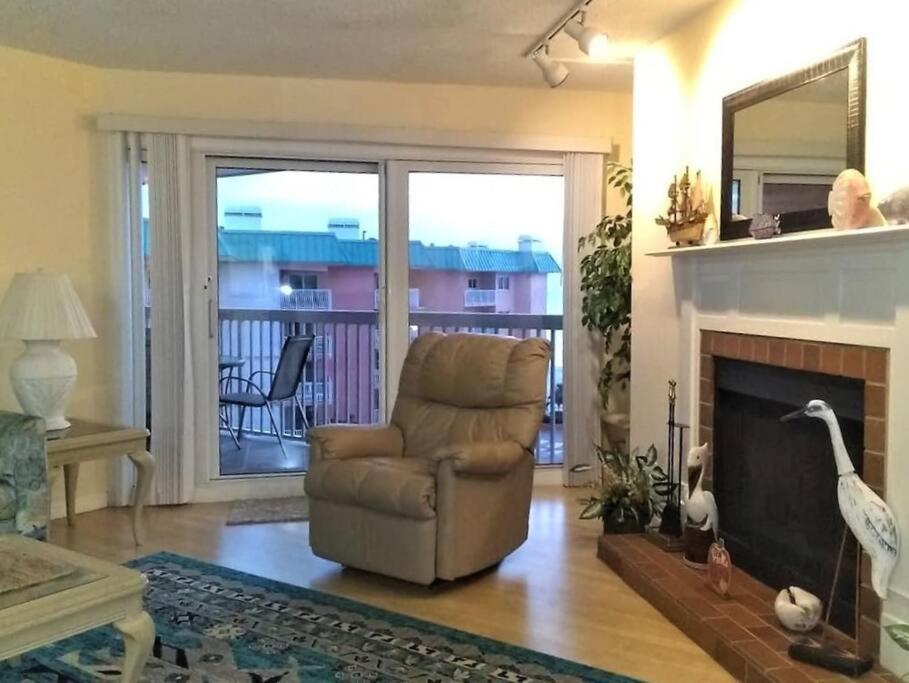 Tropical Beachfront Penthouse-beach Ii Clearwater Beach