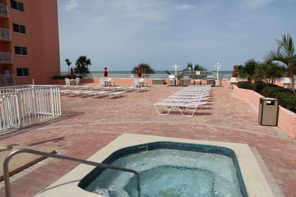 Tropical Beachfront Penthouse-beach Ii