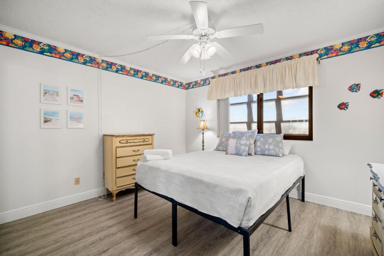 Reflections On The Gulf #503 Beachfront With Pool And Hot Tub Holiday home *