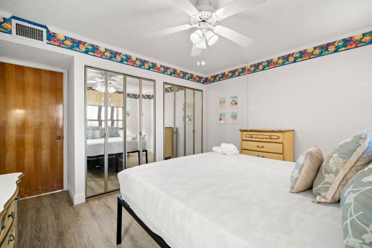 Holiday home Reflections On The Gulf #503 Beachfront With Pool And Hot Tub Clearwater Beach