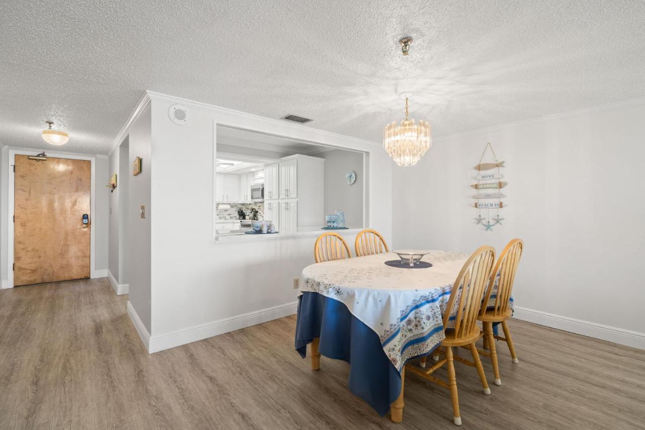 Reflections On The Gulf #503 Beachfront With Pool And Hot Tub Holiday home