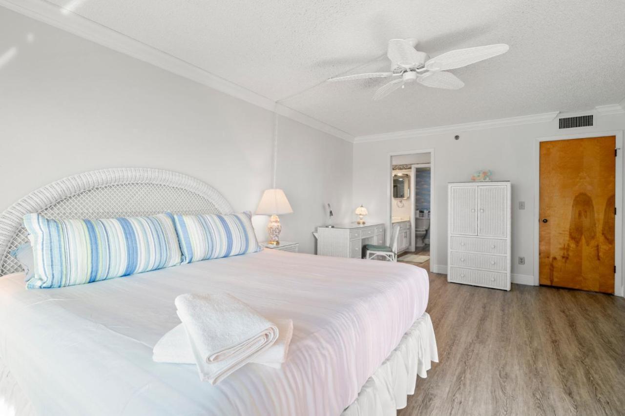 Reflections On The Gulf #503 Beachfront With Pool And Hot Tub *