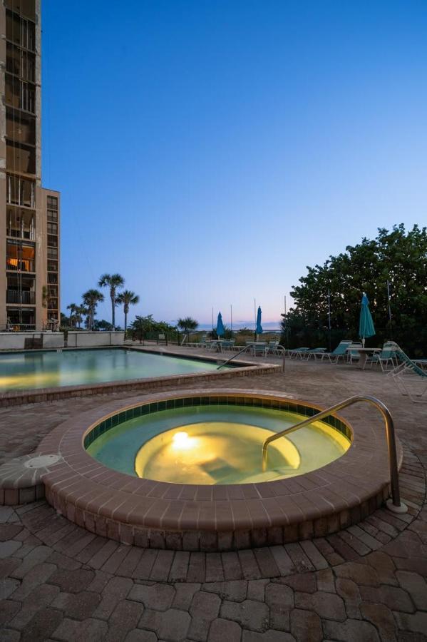 Holiday home Reflections On The Gulf #503 Beachfront With Pool And Hot Tub