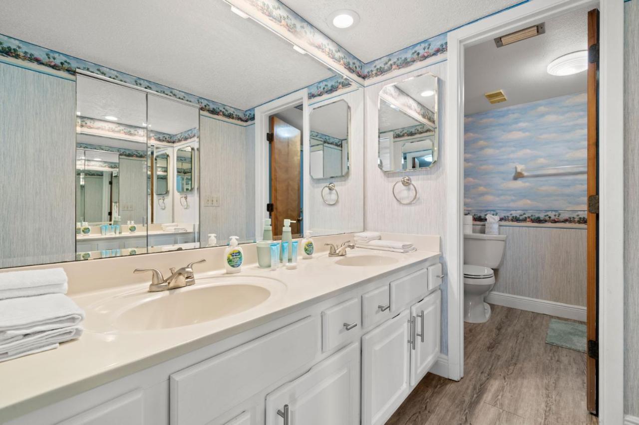 Reflections On The Gulf #503 Beachfront With Pool And Hot Tub Clearwater Beach