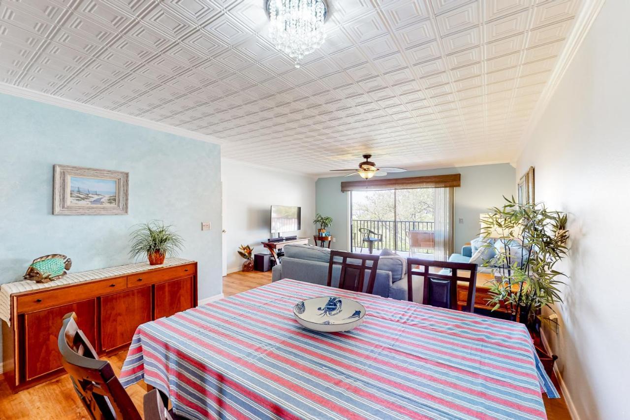 Apartment Island Time