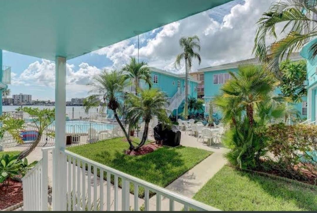Coral D4 Aparthotel Clearwater Beach
