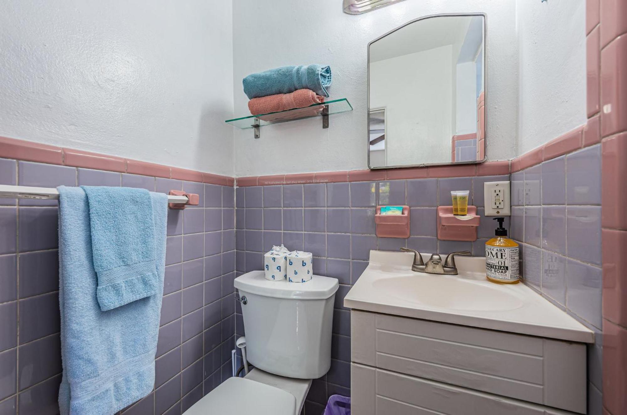 Apartment Blue Water Beachside 6 *