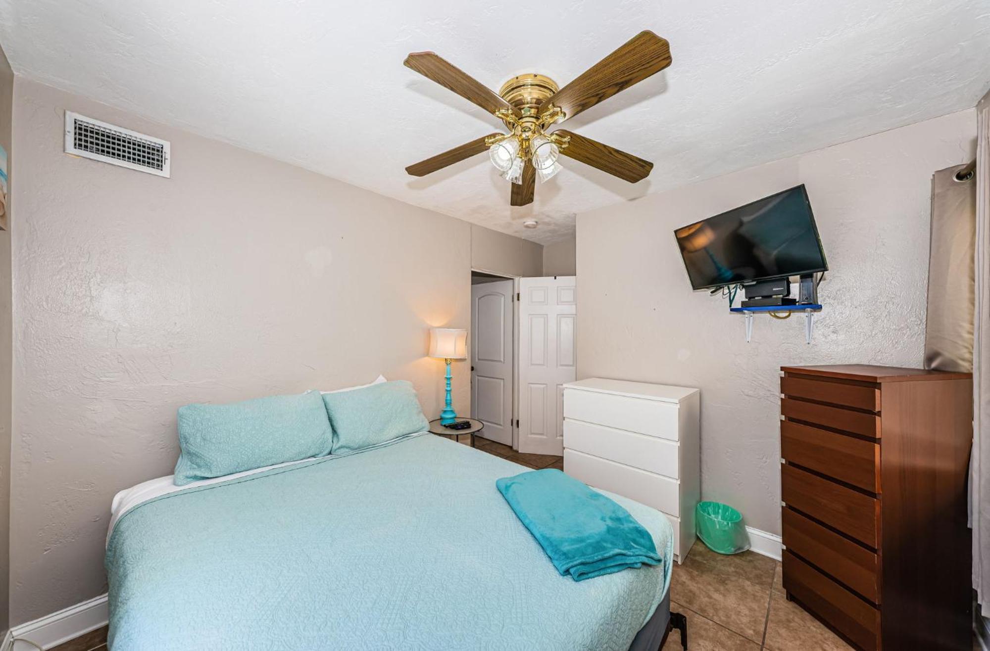 Blue Water Beachside 6 * Clearwater Beach