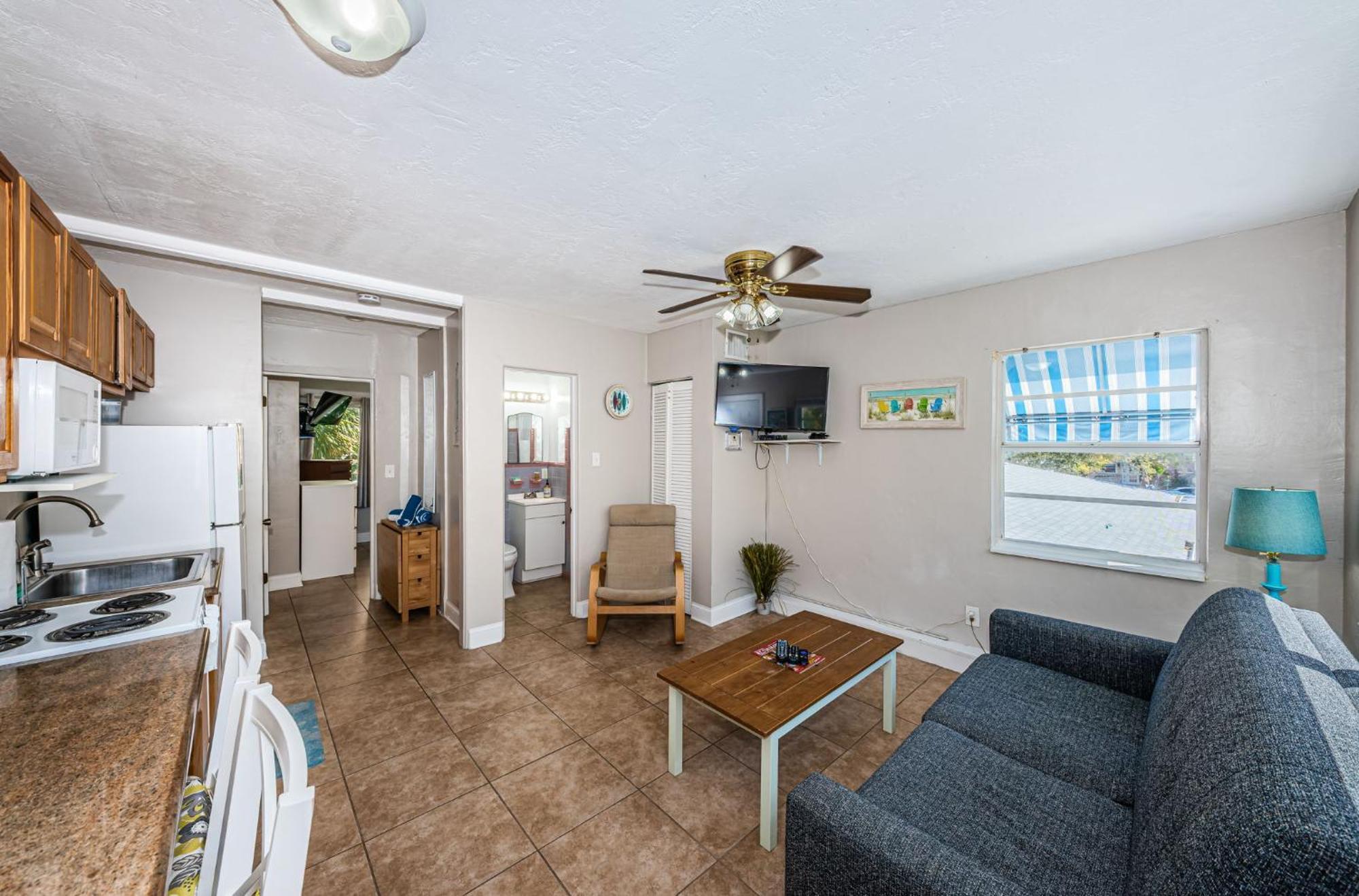 Blue Water Beachside 6 * Clearwater Beach