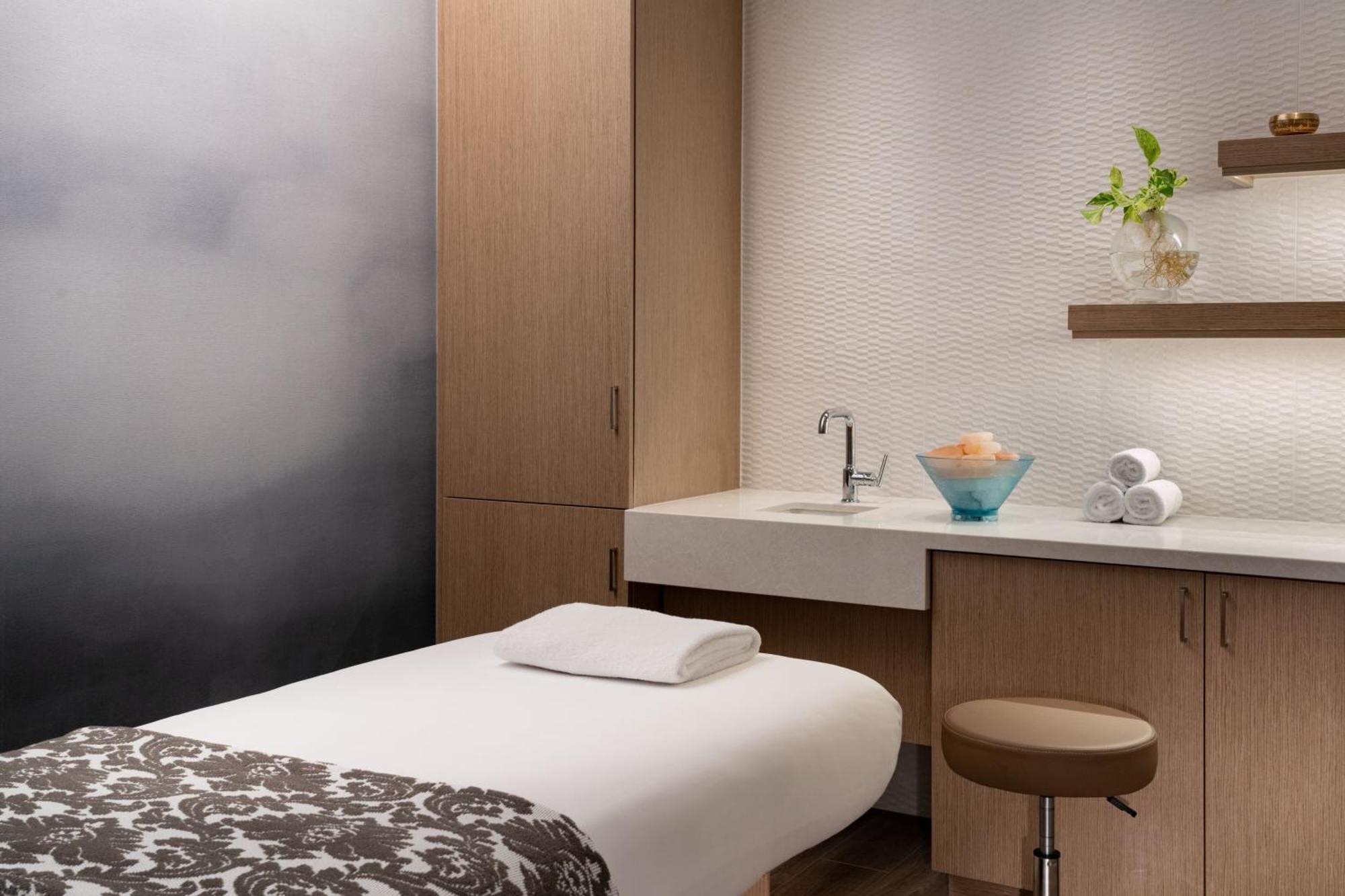 Jw Marriott Clearwater & *