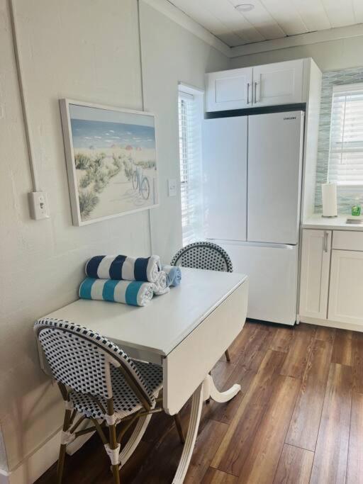 Apartment Seaside Retreat #4 Clearwater Beach