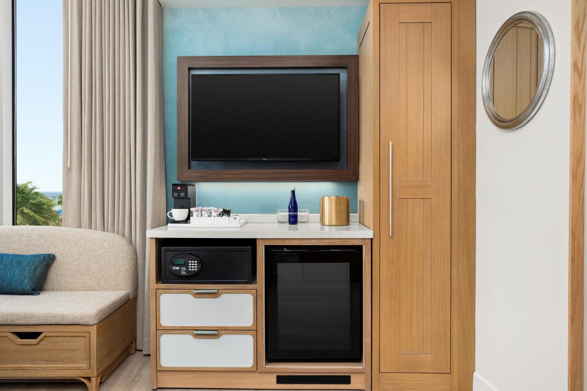 Resort The Hiatus Clearwater Beach, Curio Collection By Hilton Clearwater Beach