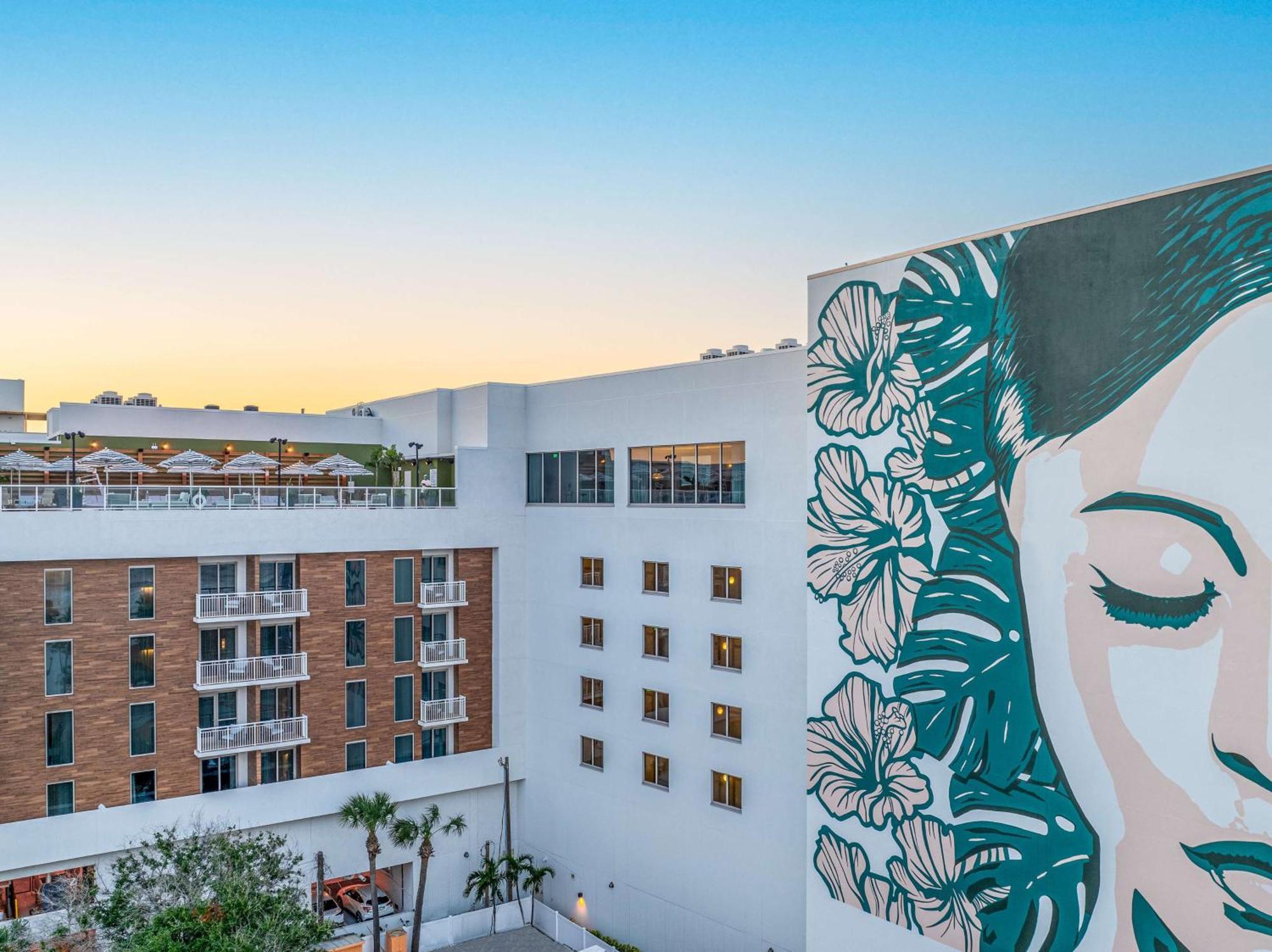 The Hiatus Clearwater Beach, Curio Collection By Hilton Clearwater Beach