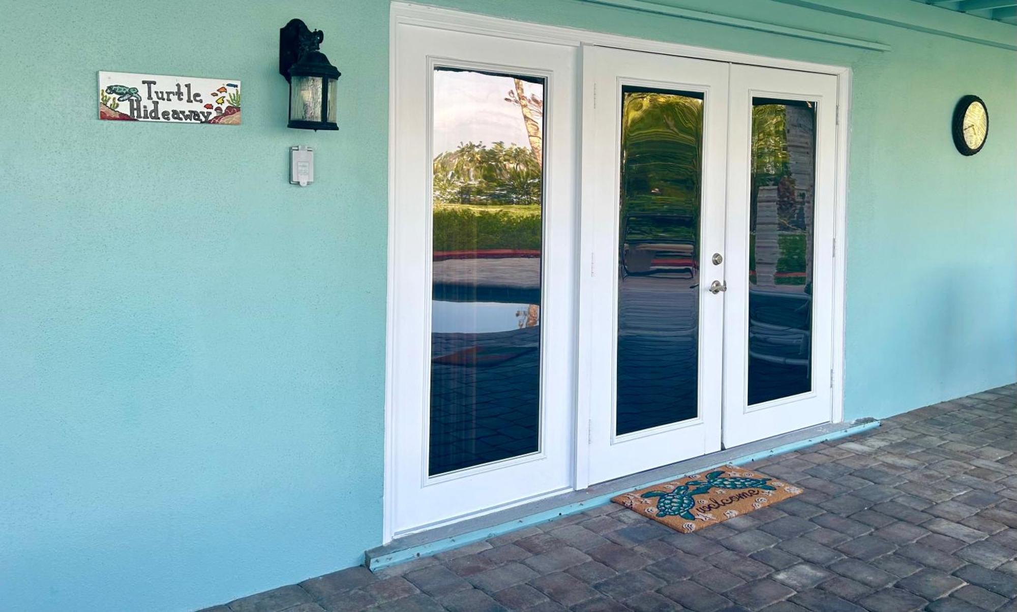 Villa Guest - Waterfront -pool & Hot Tub- Walk To Clearwater Beach
