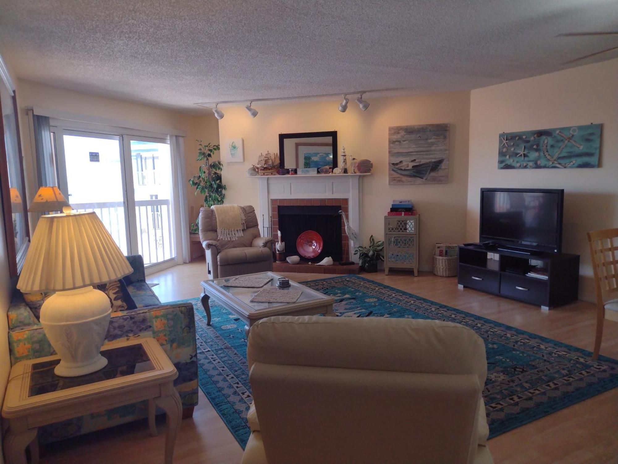 Tropical Beachfront Penthouse-beach Ii Apartment *