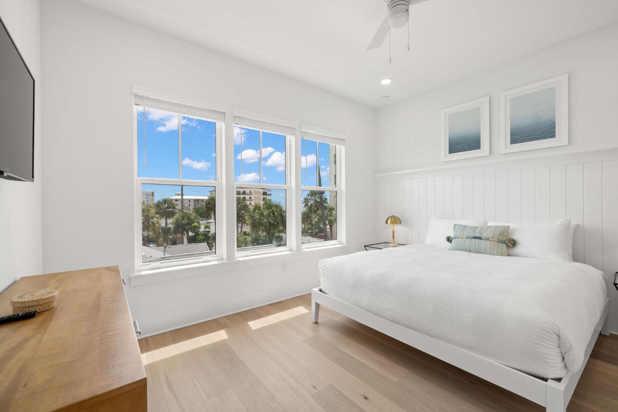 The Akoya & Pearl At The Gemma - 2 Homes With Private Pools Just Steps To Clearwater Clearwater Beach