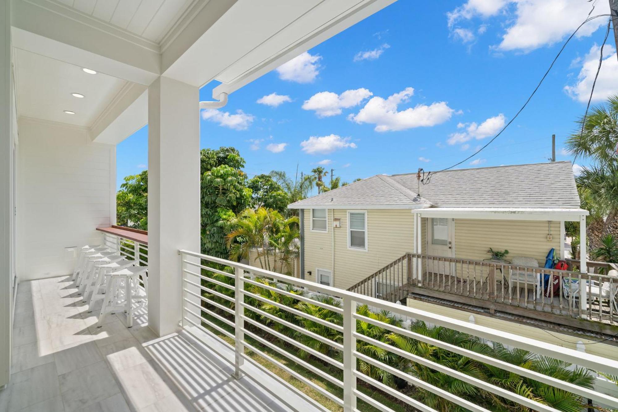 The Akoya & Pearl At The Gemma - 2 Homes With Private Pools Just Steps To Clearwater Holiday home *