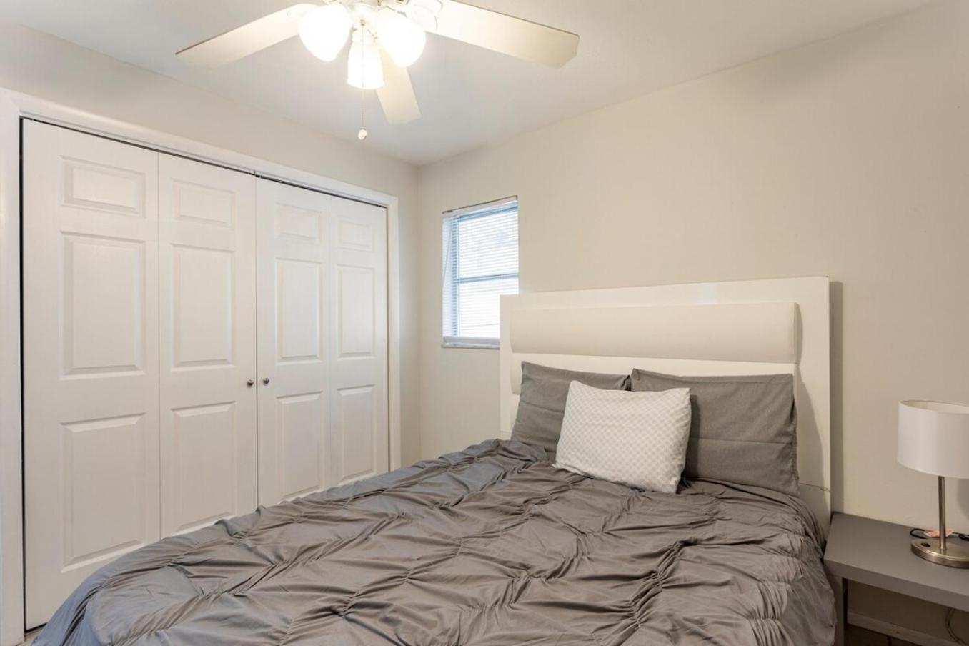 Sunny Shores Retreat 2 Apartment Clearwater Beach
