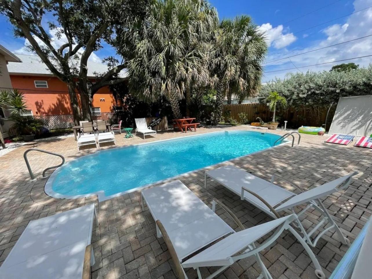 Sunny Shores Retreat 6