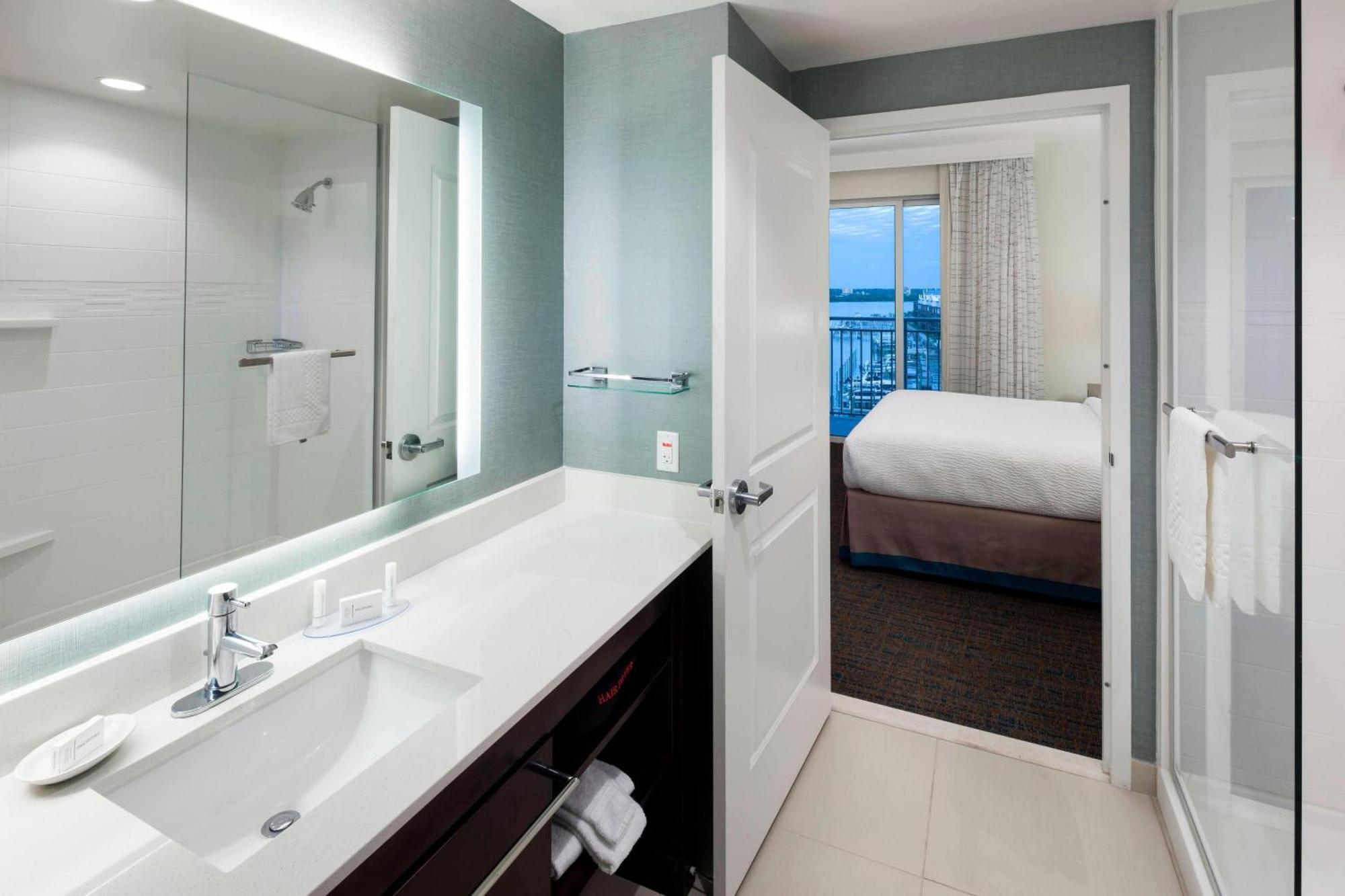 Hotel By Marriott Clearwater Clearwater Beach