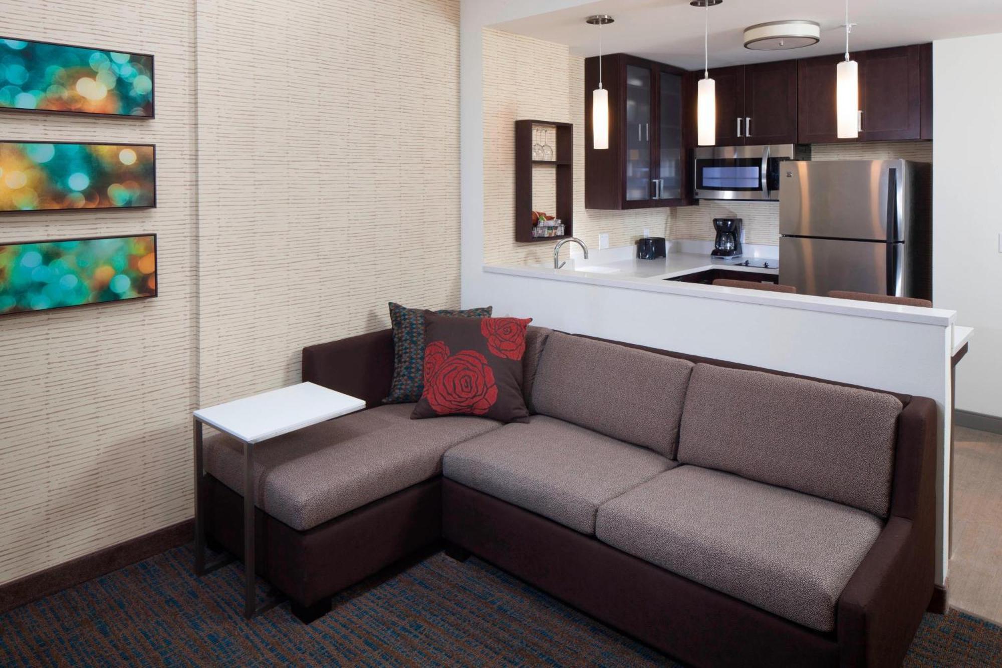 By Marriott Clearwater Hotel 3*