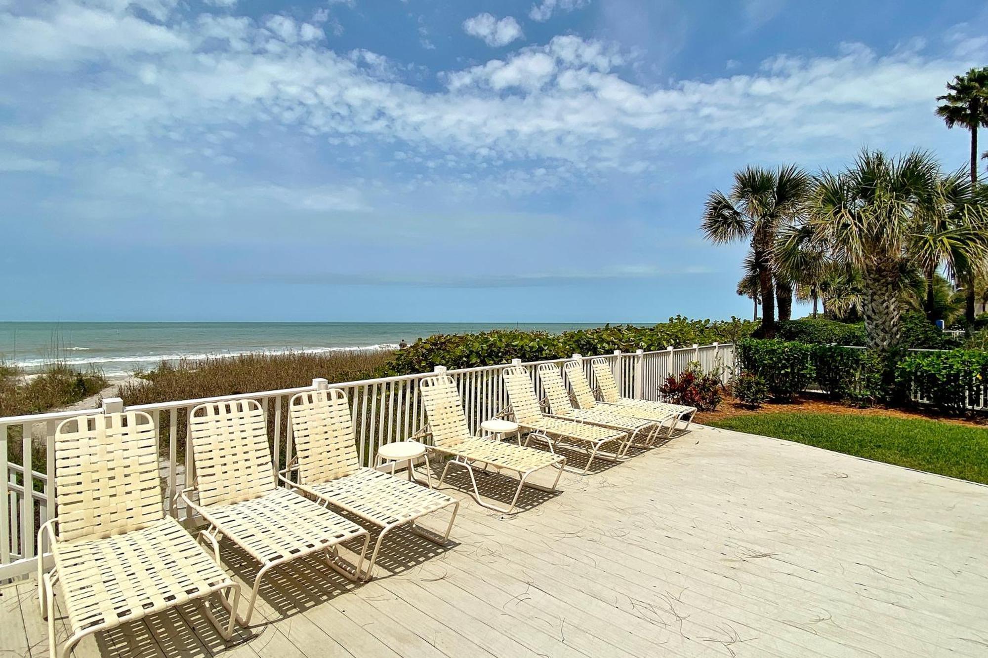 Dolphin Reef 203 Apartment Clearwater Beach