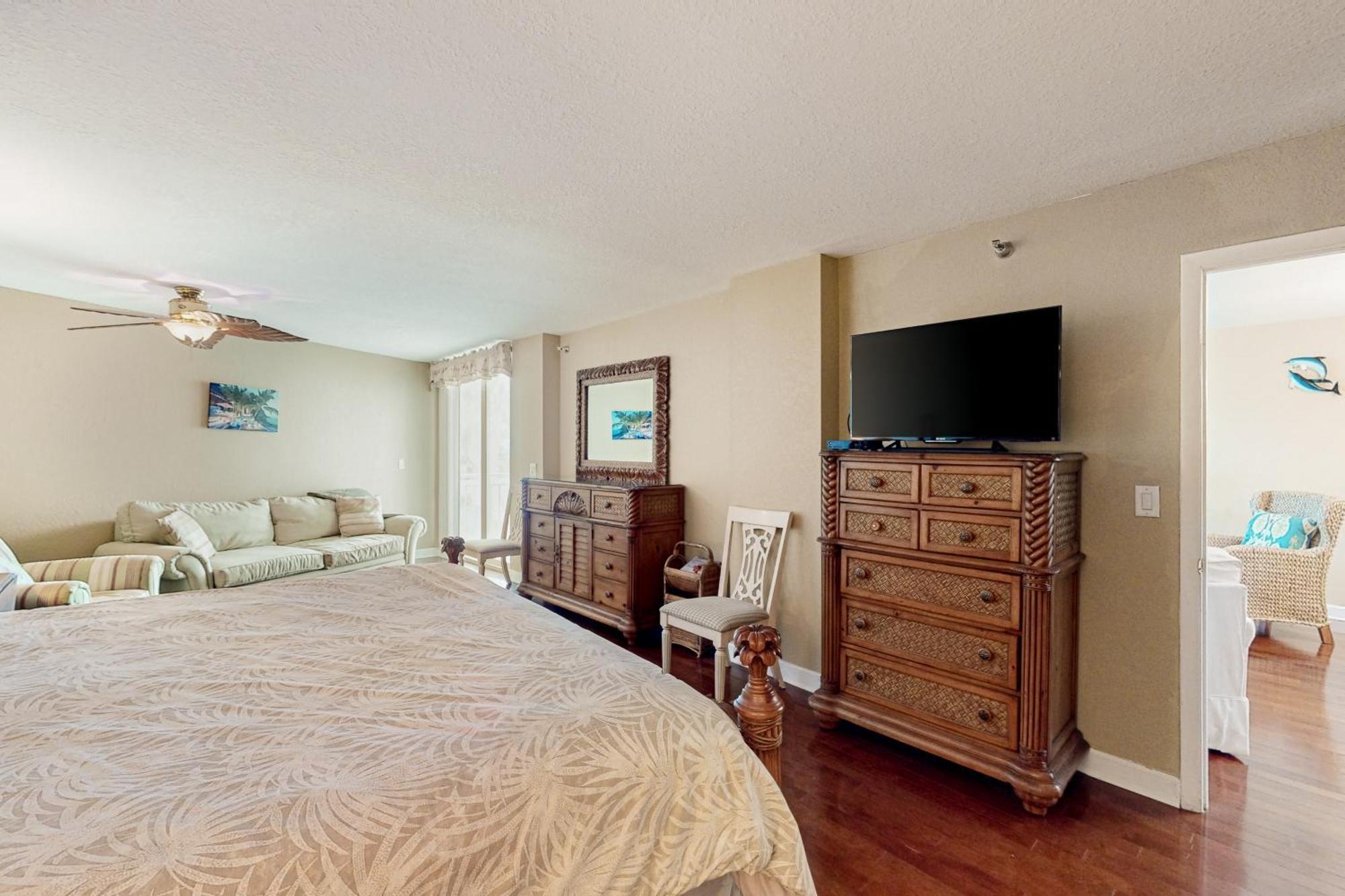 Dolphin Reef 203 Apartment Clearwater Beach