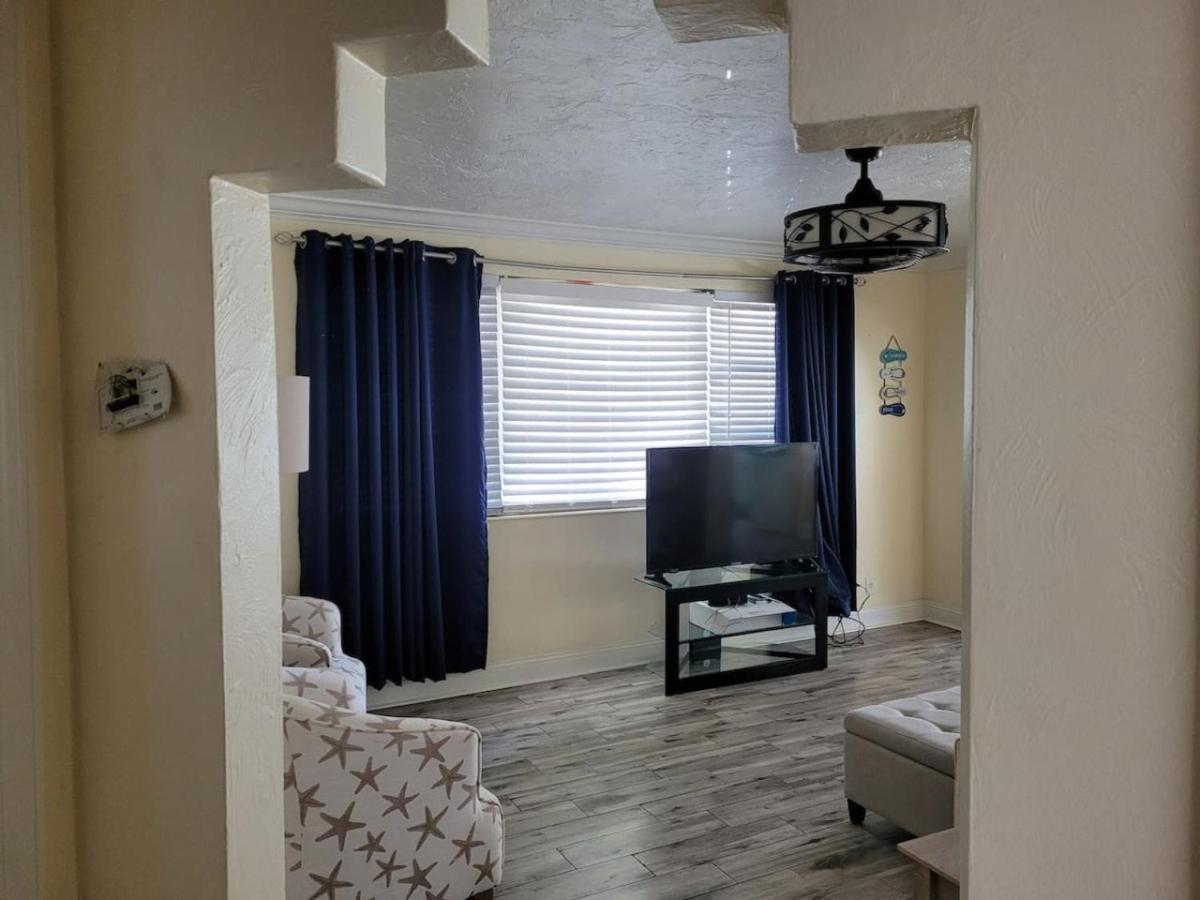 236e Beautiful That Sleeps 6 *