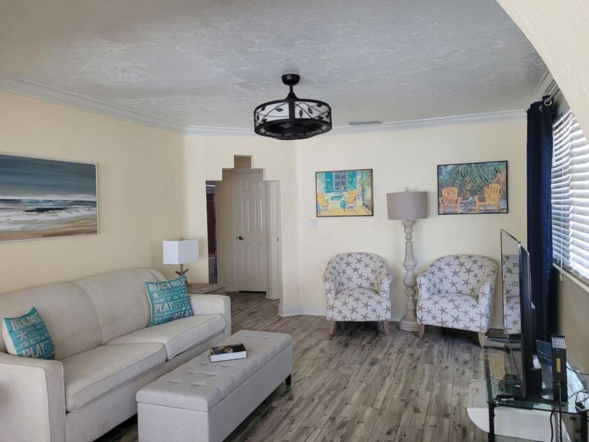 236e Beautiful That Sleeps 6 *