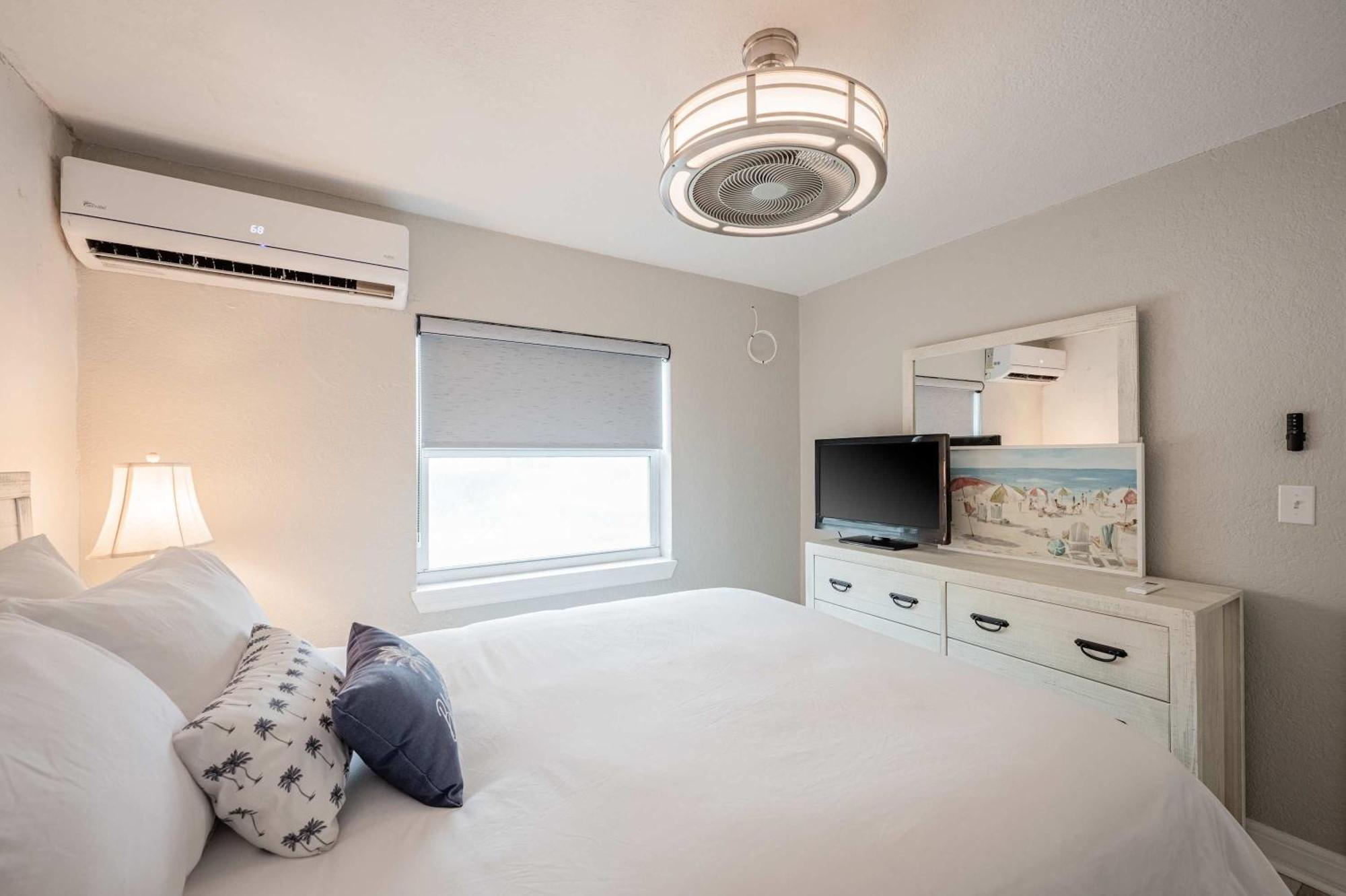Blue Wave 8 Holiday home Clearwater Beach