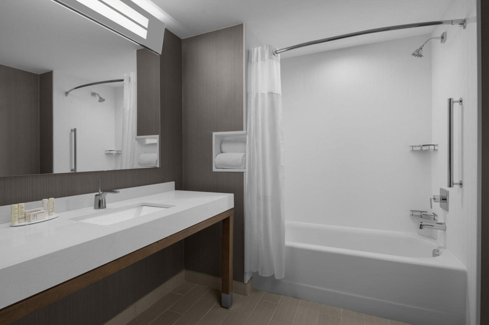 Hotel Courtyard By Marriott Clearwater