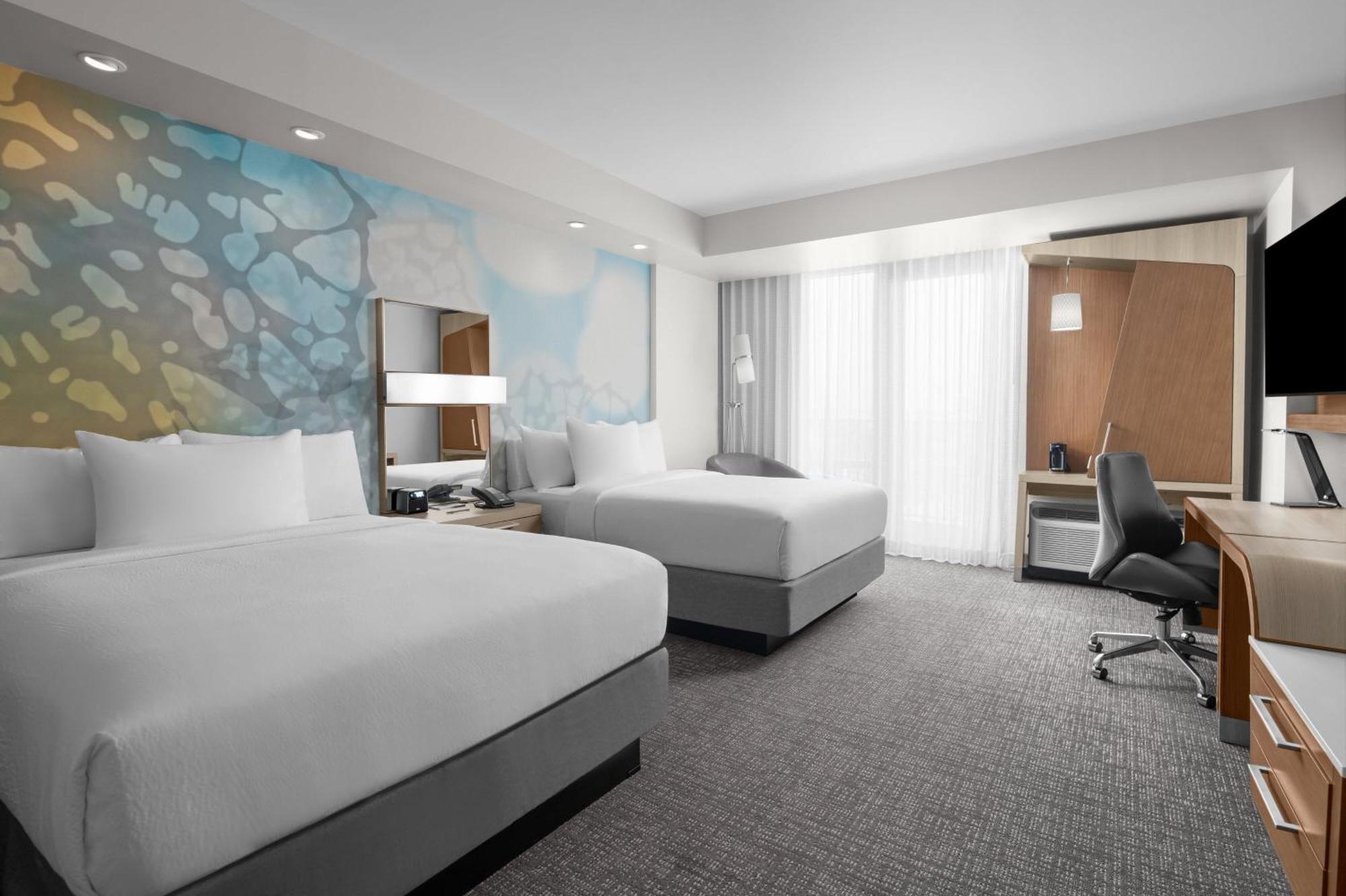 Courtyard By Marriott Clearwater 3*
