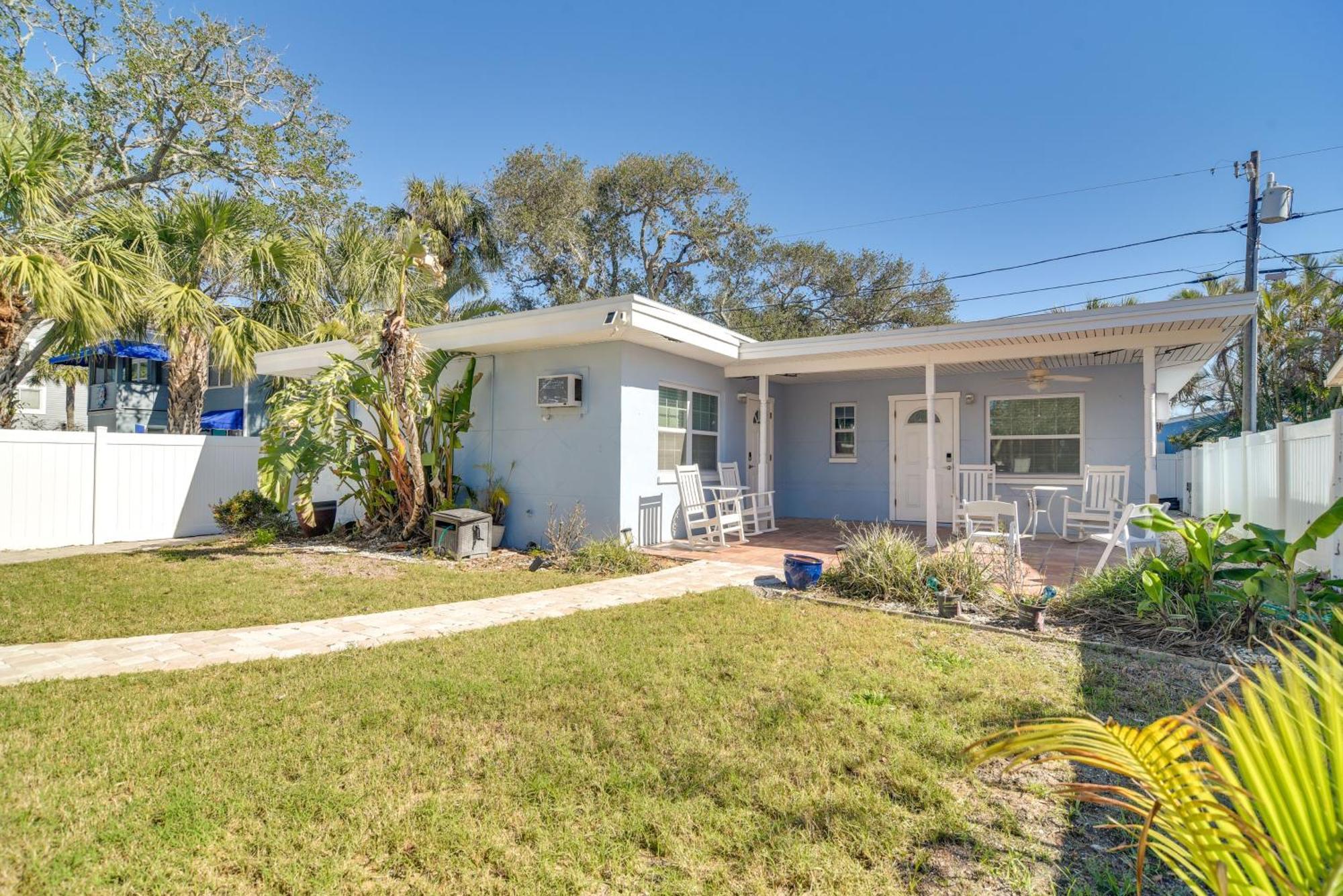 Florida Unit Steps From Indian Rocks Access! Apartment Clearwater Beach
