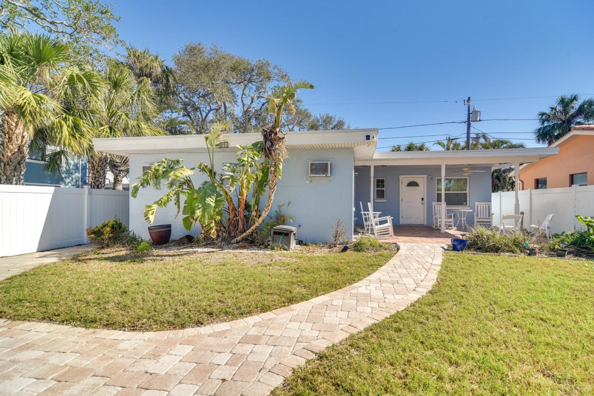 Florida Unit Steps From Indian Rocks Access! * Clearwater Beach