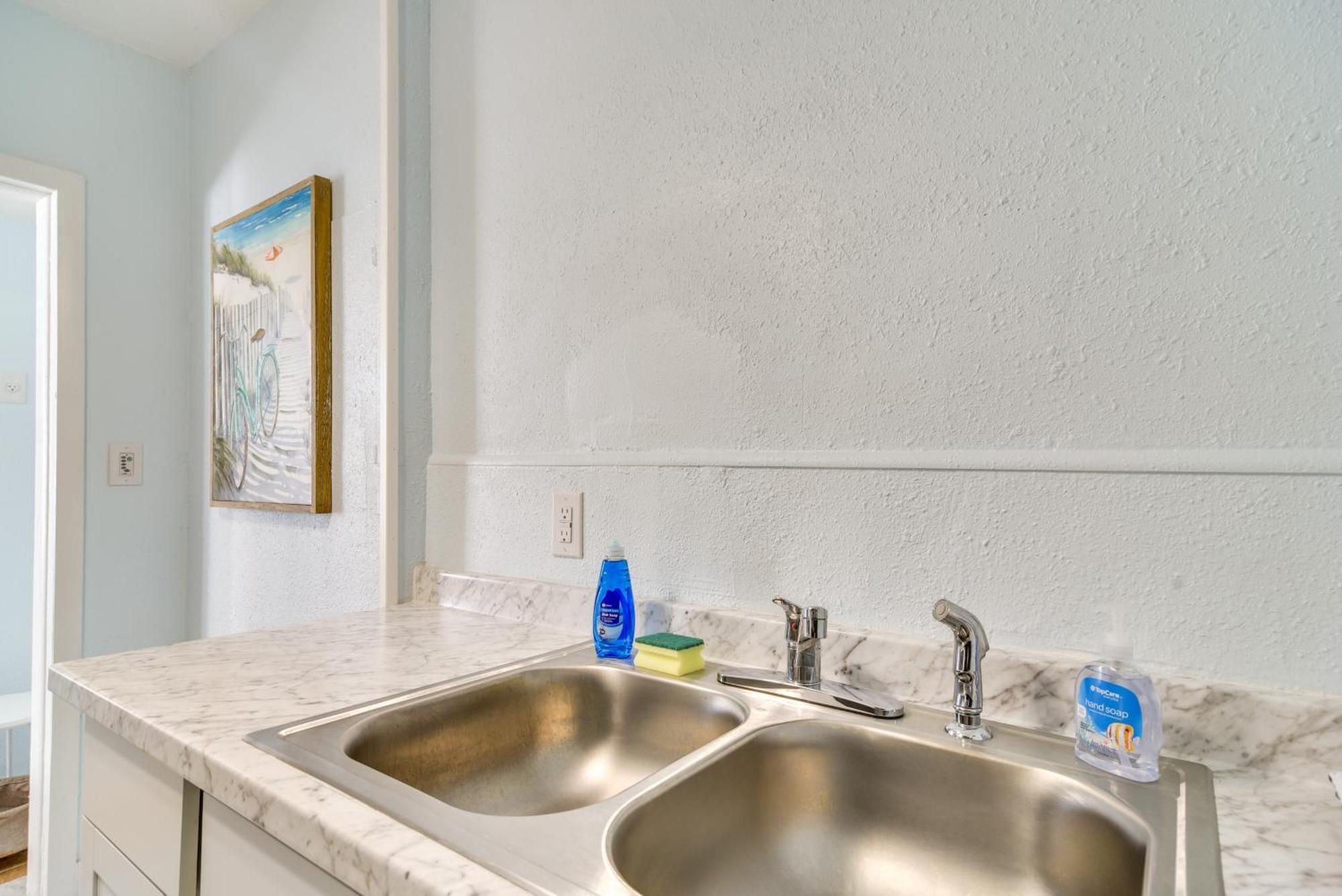 Florida Unit Steps From Indian Rocks Access! *