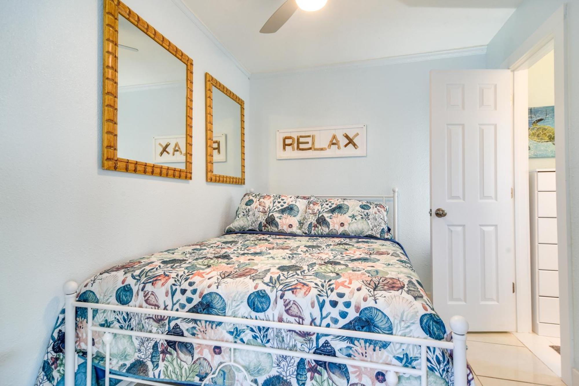 Florida Unit Steps From Indian Rocks Access! * Clearwater Beach