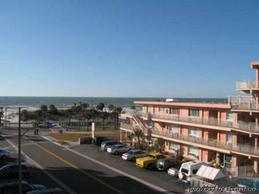 Beachwalk Motel 2*