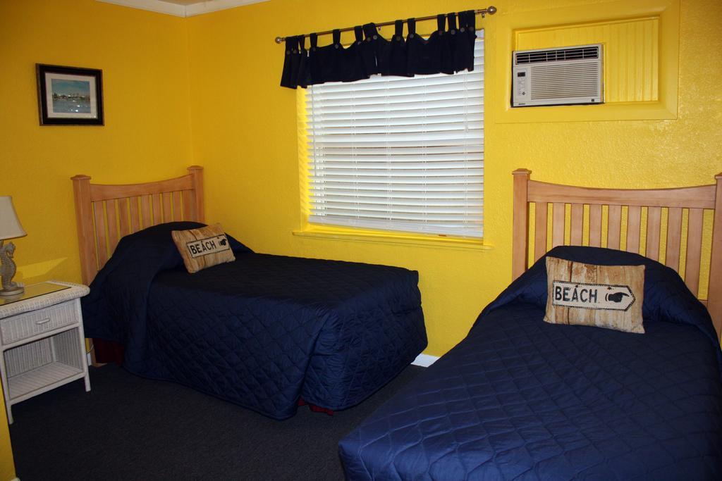 Barefoot Bay 2*