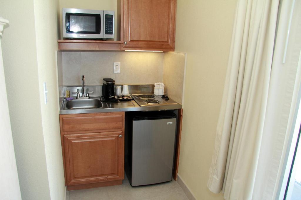 Hotel The Beachview Clearwater 3*